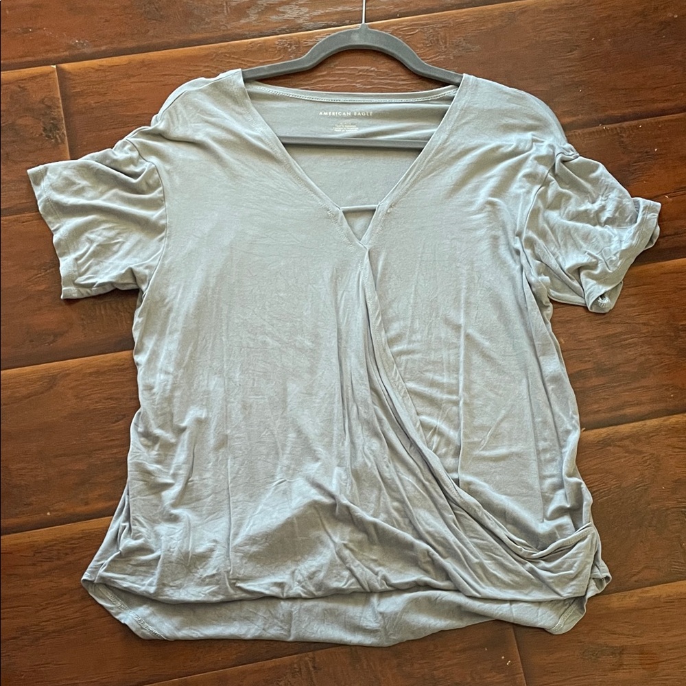 American Eagle Outfitters Light Gray Short Sleeve Top